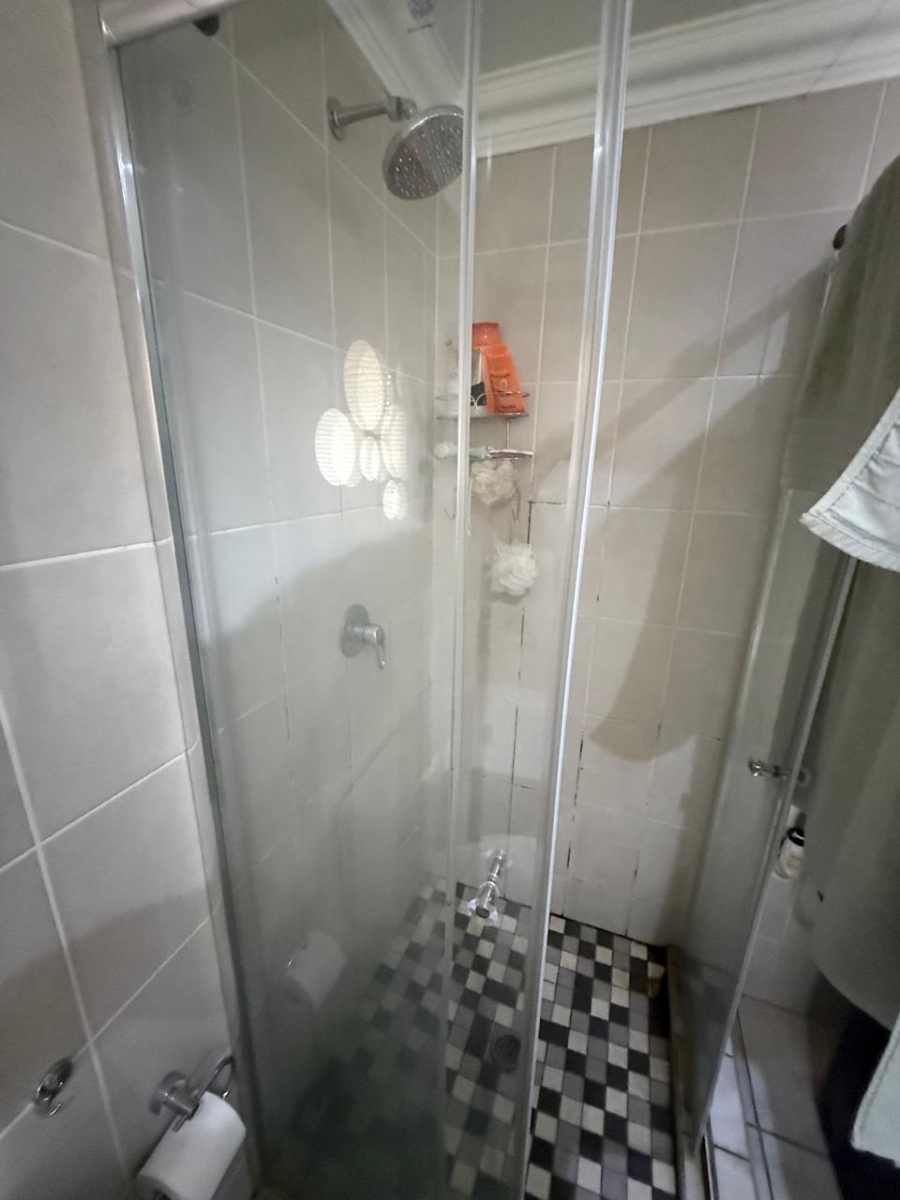 To Let 1 Bedroom Property for Rent in Melodie North West